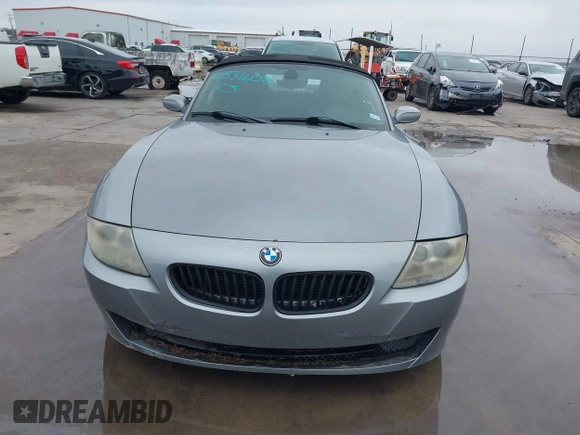 2006 BMW Z4 3.0si z VIN 4USBU53546LX01739, wystawiony jako IAAI lot #41531608 z przebiegiem 79 376 mil mil oraz . Historia ofert i sprzedaży dostępna na DreamBid. Obrazek 12.