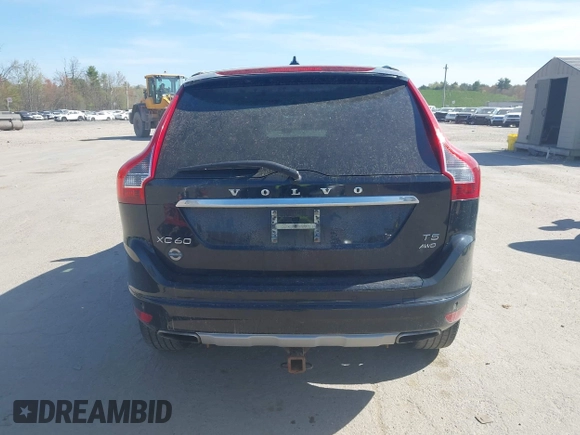 2016 Volvo XC60 T5 Premier with VIN YV4612RK8G2800032, listed as a IAAI auction lot 42173789 with 107,561 mi miles. Bid and sale history available at carsss.com. Image 16.