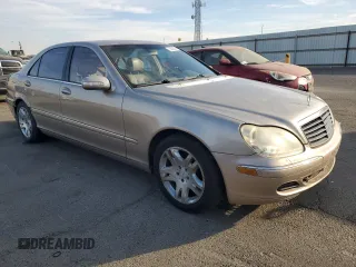 2005 Mercedes-Benz S 430 z VIN WDBNG70J55A439102, wystawiony jako Copart lot #78028324 z przebiegiem 273 967 mil mil oraz Czysty tytuł • Clean title. Historia ofert i sprzedaży dostępna na DreamBid. Obrazek 4.