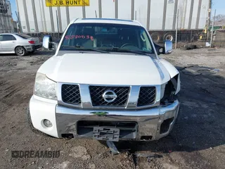 2007 Nissan Titan XE z VIN 1N6AA07B77N244215, wystawiony jako IAAI lot #41880030 z przebiegiem 138 405 mil mil oraz . Historia ofert i sprzedaży dostępna na DreamBid. Obrazek 13.