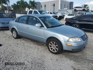2004 Volkswagen Passat GLS z VIN WVWPE63B04P326636, wystawiony jako Copart lot #60062325 z przebiegiem 117 498 mil mil oraz Czysty tytuł • Clean title. Historia ofert i sprzedaży dostępna na DreamBid. Obrazek 4.