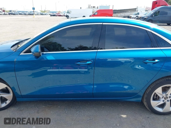 2023 Audi A3 Premium z VIN WAUAUDGY1PA084908, wystawiony jako IAAI lot #42048782 z przebiegiem 28 860 mil mil oraz . Historia ofert i sprzedaży dostępna na DreamBid. Obrazek 14.