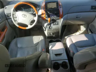 2008 Toyota Sienna XLE with VIN 5TDZK22C18S183213, listed as a Copart auction lot 72261304 with 121,064 mi miles and Clean Title. Bid and sale history available at carsss.com. Image 8.