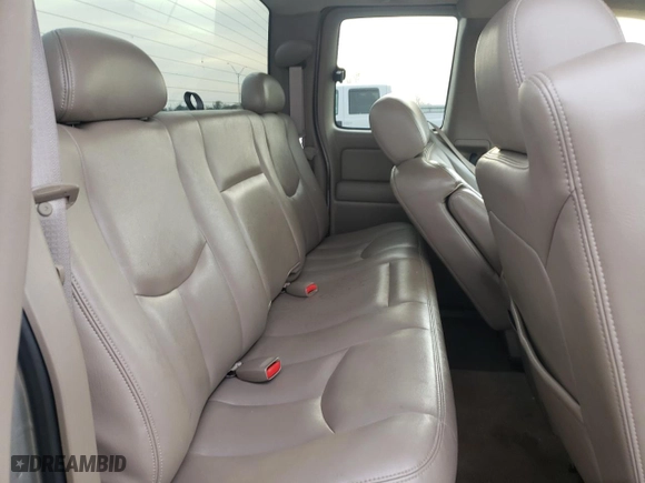 2003 Chevrolet Silverado 1500 LT with VIN 2GCEK19T731139795, listed as a Copart auction lot 49025065 with 230,619 mi miles and Salvage Title. Bid and sale history available at carsss.com. Image 11.