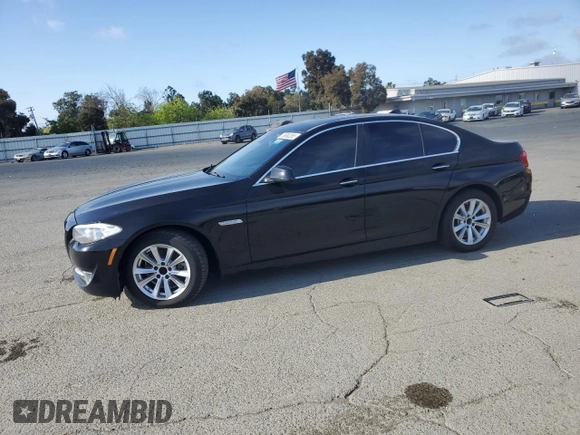 2013 BMW 5 Series 528i with VIN WBAXG5C58DDY37525, listed as a Copart auction lot 55680265 with 123,600 mi miles and Clean Title. Bid and sale history available at carsss.com. Image 1.