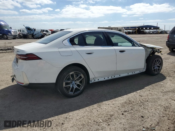2024 BMW i5 eDrive40 with VIN WBY33FK05RCR50188, listed as a Copart auction lot 52953195 with 423 mi miles and Salvage title. Bid and sale history available at DreamBid. Image 3.