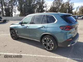 2025 BMW X5 sDrive40i with VIN 5UX13EU04S9W39305, listed as a Copart auction lot 43822695 with 0 mi miles and Salvage Title. Bid and sale history available at carsss.com. Image 2.