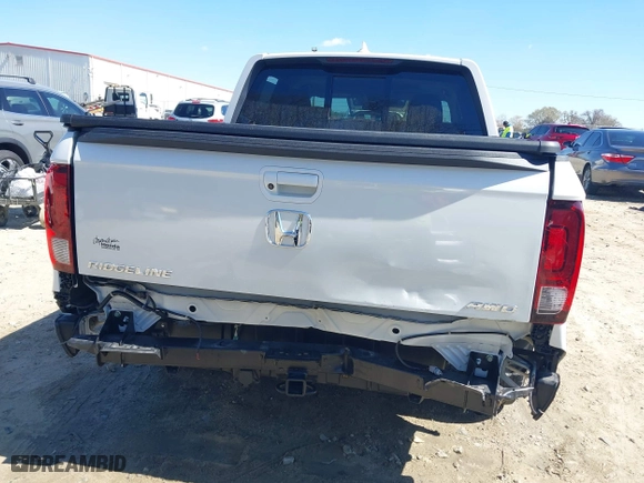 2020 Honda Ridgeline RTL-E with VIN 5FPYK3F75LB000317, listed as a IAAI auction lot 41850029 with 17,430 mi miles. Bid and sale history available at carsss.com. Image 6.