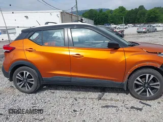 2018 Nissan Kicks SV с VIN 3N1CP5CU1JL540145, выставлен на аукционе IAAI как лот 42274486 с пробегом 118 317 миль миль и . История ставок и продаж доступна на DreamBid. Изображение 14.