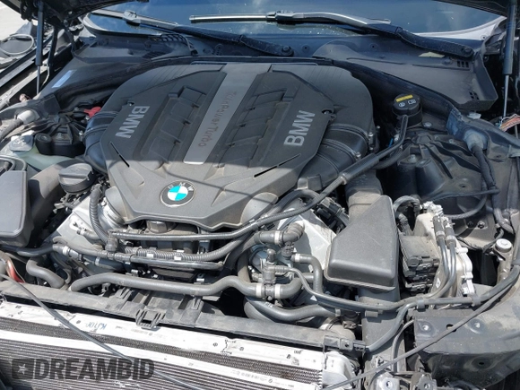 2015 BMW 5 Series 550i with VIN WBAKN9C5XFD961631, listed as a IAAI auction lot 42248127 with 30,821 mi miles and . Bid and sale history available at DreamBid. Image 10.