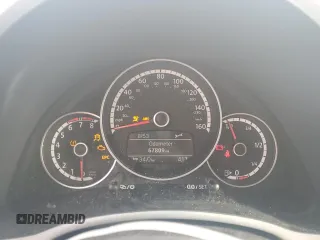 2014 Volkswagen Beetle 1.8T z VIN 3VWJ17AT1EM663680, wystawiony jako Copart lot #48163255 z przebiegiem 67 809 mil mil oraz Szkoda całkowita • Salvage title. Historia ofert i sprzedaży dostępna na DreamBid. Obrazek 9.