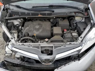 2018 Toyota Sienna XLE z VIN 5TDDZ3DC8JS199035, wystawiony jako Copart lot #48524005 z przebiegiem 98 580 mil mil oraz Szkoda całkowita • Salvage title. Historia ofert i sprzedaży dostępna na DreamBid. Obrazek 13.