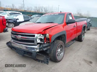 2007 Chevrolet Silverado 1500 Work Truck with VIN 1GCEC14067E553861, listed as a IAAI auction lot 41100376 with 177,573 mi miles. Bid and sale history available at carsss.com. Image 2.