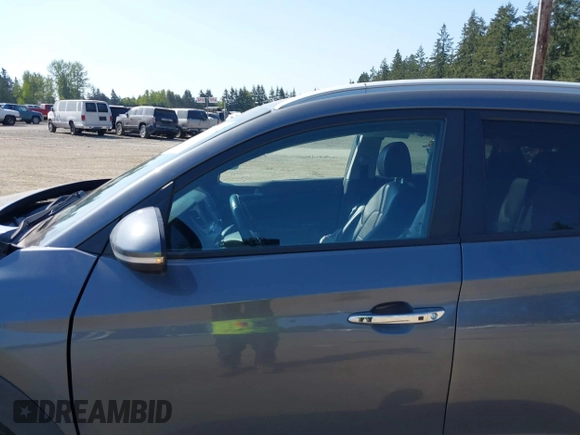 2016 Hyundai Tucson Limited with VIN KM8J33A26GU137391, listed as a IAAI auction lot 42088662 with 72,048 mi miles. Bid and sale history available at carsss.com. Image 15.
