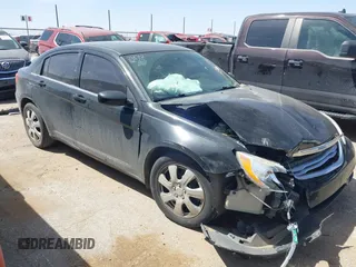2012 Chrysler 200 LX with VIN 1C3CCBAB1CN222431, listed as a IAAI auction lot 41935571 with 133,561 mi miles. Bid and sale history available at carsss.com. Image 1.