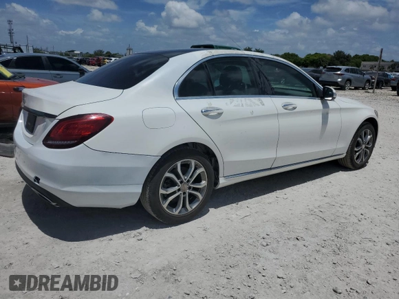 2015 Mercedes-Benz C 300 Luxury with VIN 55SWF4KB8FU050703, listed as a Copart auction lot 65587985 with 61,346 mi miles and Clean title. Bid and sale history available at DreamBid. Image 3.