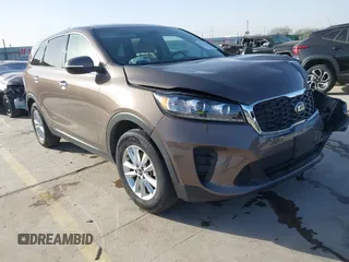 2019 Kia Sorento L z VIN 5XYPG4A31KG567938, wystawiony jako IAAI lot #41721333 z przebiegiem 77 274 mil mil oraz . Historia ofert i sprzedaży dostępna na DreamBid. Obrazek 1.