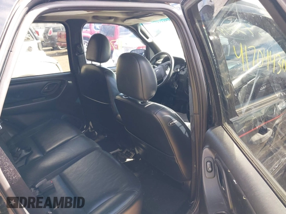 2002 Ford Escape XLT z VIN 1FMCU03182KD33491, wystawiony jako IAAI lot #41704430 z przebiegiem 174 810 mil mil oraz . Historia ofert i sprzedaży dostępna na DreamBid. Obrazek 8.