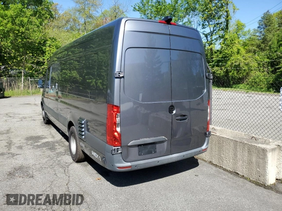 2021 Mercedes-Benz Sprinter with VIN W1W9ED3YXMT074679, listed as a Copart auction lot 53903804 with 17,802 mi miles and Clean Title. Bid and sale history available at DreamBid. Image 3.