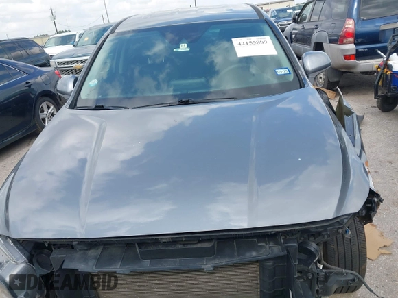 2020 Hyundai Santa Fe SE z VIN 5NMS23AD3LH155930, wystawiony jako IAAI lot #42155889 z przebiegiem 64 441 mil mil oraz . Historia ofert i sprzedaży dostępna na DreamBid. Obrazek 13.