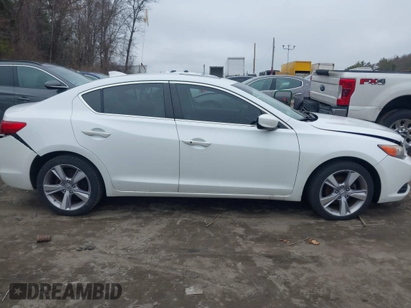 2013 Acura ILX Premium Pkg with VIN 19VDE1F58DE021616, listed as a IAAI auction lot 41840608 with 87,220 mi miles. Bid and sale history available at carsss.com. Image 13.
