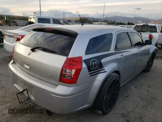 2008 Dodge Magnum SXT z VIN 2D4FV37V38H192961, wystawiony jako Copart lot #43663864 z przebiegiem 152 988 mil mil oraz Szkoda całkowita • Salvage title. Historia ofert i sprzedaży dostępna na DreamBid. Obrazek 3.