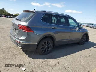 2024 Volkswagen Tiguan SE z VIN 3VVMB7AX3RM078249, wystawiony jako Copart lot #57566155 z przebiegiem 25 713 mil mil oraz Szkoda całkowita • Salvage title. Historia ofert i sprzedaży dostępna na DreamBid. Obrazek 3.