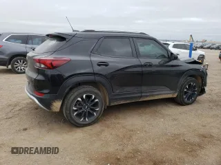 2022 Chevrolet TrailBlazer LT with VIN KL79MPSL2NB083869, listed as a Copart auction lot 66337784 with 42,888 mi miles and Salvage Title. Bid and sale history available at DreamBid. Image 3.