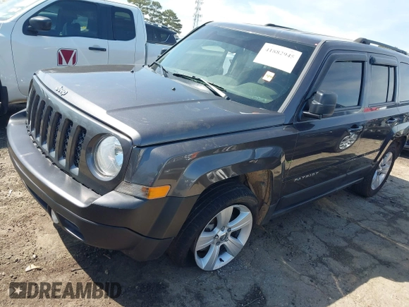2017 Jeep Patriot Latitude with VIN 1C4NJPFB5HD183761, listed as a IAAI auction lot 41882945 with 136,001 mi miles and . Bid and sale history available at DreamBid. Image 17.