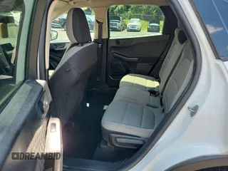 2020 Ford Escape S с VIN 1FMCU0F63LUB62520, выставлен на аукционе IAAI как лот 42726884 с пробегом 258 258 миль миль и . История ставок и продаж доступна на DreamBid. Изображение 26.