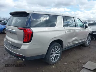 2021 GMC Yukon XL Denali with VIN 1GKS2JKL6MR373274, listed as a IAAI auction lot 41660282 with 88,373 mi miles. Bid and sale history available at carsss.com. Image 4.
