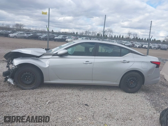 2020 Nissan Altima 2.5 S with VIN 1N4BL4BV2LC248551, listed as a IAAI auction lot 42033605 with 69,698 mi miles. Bid and sale history available at carsss.com. Image 14.