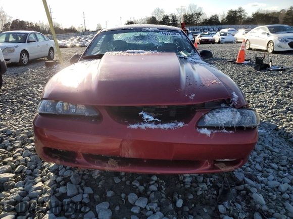 1996 Ford Mustang GT z VIN 1FALP42X0TF168223, wystawiony jako Copart lot #46351085 z przebiegiem 121 657 mil mil oraz Szkoda całkowita • Salvage title. Historia ofert i sprzedaży dostępna na DreamBid. Obrazek 5.