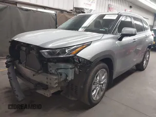 2023 Toyota Highlander L z VIN 5TDKDRBH5PS519850, wystawiony jako IAAI lot #42068525 z przebiegiem 31 367 mil mil oraz . Historia ofert i sprzedaży dostępna na DreamBid. Obrazek 19.