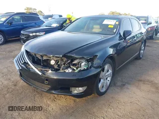 2011 Lexus LS 460 z VIN JTHBL5EF6B5104359, wystawiony jako IAAI lot #41808178 z przebiegiem 215 808 mil mil oraz . Historia ofert i sprzedaży dostępna na DreamBid. Obrazek 17.