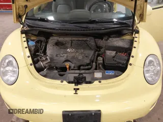 2001 Volkswagen Beetle GLX with VIN 3VWDD21CX1M434965, listed as a IAAI auction lot 42141481 with 220,941 mi miles and . Bid and sale history available at DreamBid. Image 10.