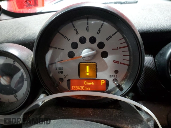 2012 MINI Roadster S with VIN WMWSY3C58CT144227, listed as a Copart auction lot 47918135 with 133,430 mi miles and Salvage Title. Bid and sale history available at DreamBid. Image 9.