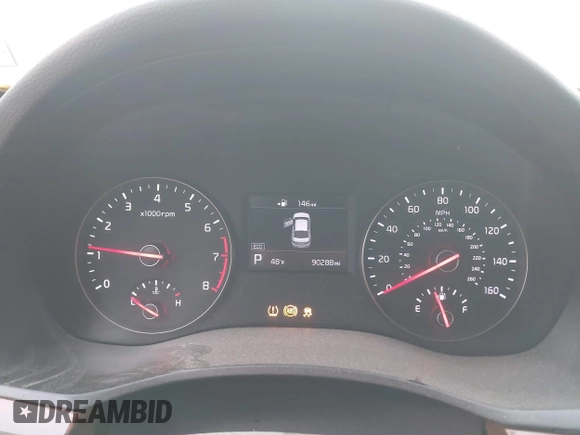 2017 Kia Cadenza Premium with VIN KNALC4J13H5063401, listed as a IAAI auction lot 41814956 with 90,288 mi miles. Bid and sale history available at carsss.com. Image 7.
