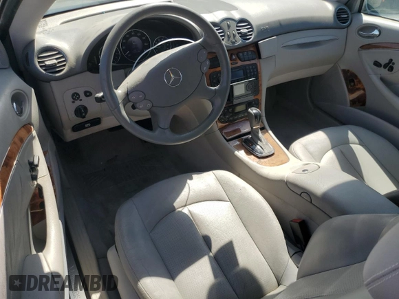2004 Mercedes-Benz CLK 320 z VIN WDBTJ65J74F079165, wystawiony jako Copart lot #52729275 z przebiegiem 119 573 mil mil oraz Czysty tytuł • Clean title. Historia ofert i sprzedaży dostępna na DreamBid. Obrazek 8.