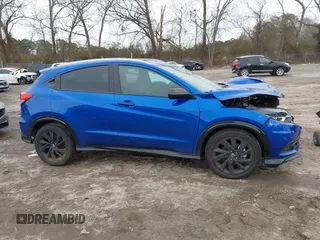 2022 Honda HR-V Sport with VIN 3CZRU6H15NM756188, listed as a IAAI auction lot 41407315 with 39,460 mi miles. Bid and sale history available at carsss.com. Image 13.