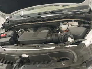 2023 Chevrolet Suburban Premier z VIN 1GNSKFKD6PR187716, wystawiony jako IAAI lot #42487455 z przebiegiem 28 532 mil mil oraz . Historia ofert i sprzedaży dostępna na DreamBid. Obrazek 20.