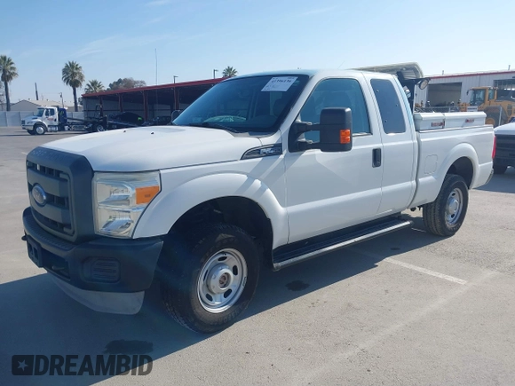 2013 Ford F-250 XL with VIN 1FT7X2B63DEB35361, listed as a IAAI auction lot 41396136 with 141,342 mi miles and . Bid and sale history available at DreamBid. Image 17.