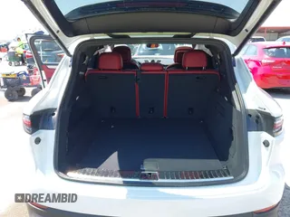 2023 Porsche Cayenne с VIN WP1AA2AY5PDA03348, выставлен на аукционе IAAI как лот 42046765 с пробегом 24 409 миль миль и . История ставок и продаж доступна на DreamBid. Изображение 17.
