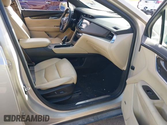 2017 Cadillac XT5 FWD with VIN 1GYKNARS0HZ174625, listed as a IAAI auction lot 41520634 with 116,169 mi miles. Bid and sale history available at carsss.com. Image 5.