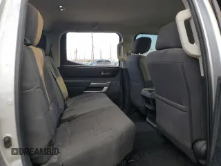 2022 Toyota Tundra 2WD SR5 with VIN 5TFLA5AB8NX015349, listed as a Copart auction lot 43063425 with 34,977 mi miles and Salvage Title. Bid and sale history available at carsss.com. Image 10.