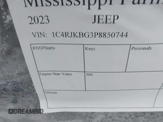 2023 Jeep Grand Cherokee Limited z VIN 1C4RJKBG3P8850744, wystawiony jako IAAI lot #41271709 z przebiegiem Nie podano mil oraz . Historia ofert i sprzedaży dostępna na DreamBid. Obrazek 9.