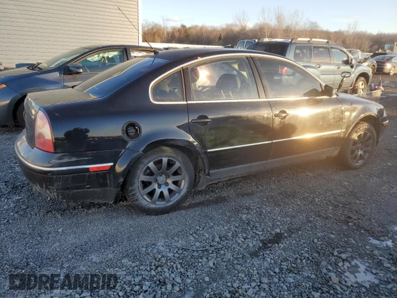 2003 Volkswagen Passat z VIN WVWPH63B53P393111, wystawiony jako Copart lot #44540375 z przebiegiem 188 772 mil mil oraz Czysty tytuł • Clean title. Historia ofert i sprzedaży dostępna na DreamBid. Obrazek 3.