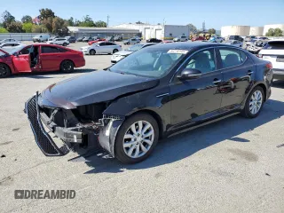 2015 Kia Optima LX z VIN 5XXGM4A78FG354023, wystawiony jako Copart lot #56218145 z przebiegiem 103 054 mil mil oraz Szkoda całkowita • Salvage title. Historia ofert i sprzedaży dostępna na DreamBid. Obrazek 1.