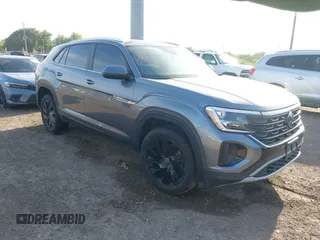 2024 Volkswagen Atlas SE z VIN 1V2JE2CA5RC248843, wystawiony jako IAAI lot #42058274 z przebiegiem Nie podano mil oraz . Historia ofert i sprzedaży dostępna na DreamBid. Obrazek 1.