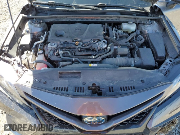 2022 Toyota Camry Hybrid XSE z VIN 4T1K31AK9NU571486, wystawiony jako Copart lot #53205645 z przebiegiem 85 519 mil mil oraz Szkoda całkowita • Salvage title. Historia ofert i sprzedaży dostępna na DreamBid. Obrazek 7.